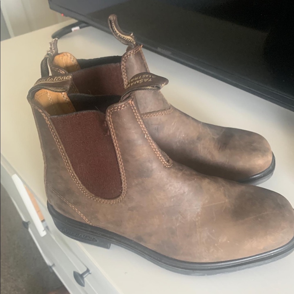 Blundstone brown boots